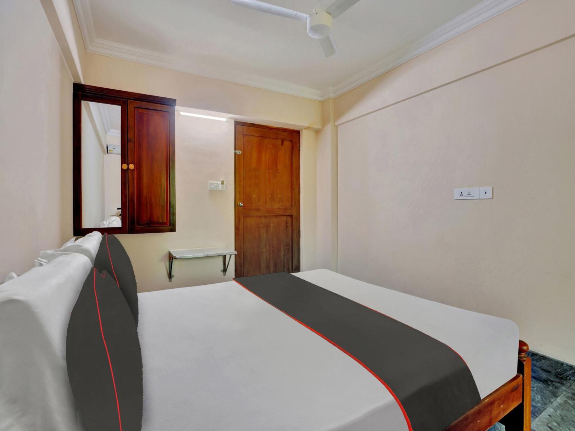 Family Castle Hotel Thiruvananthapuram Exterior foto