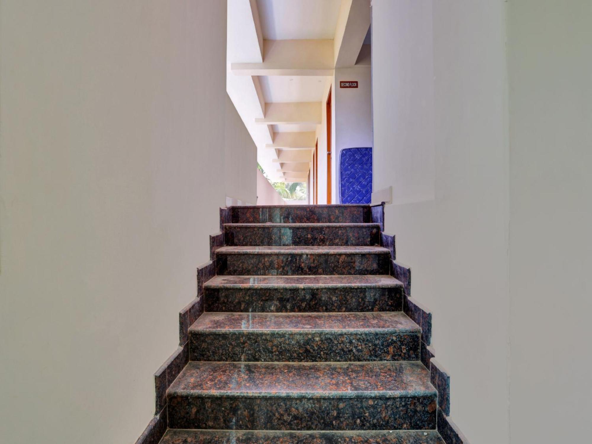 Family Castle Hotel Thiruvananthapuram Exterior foto