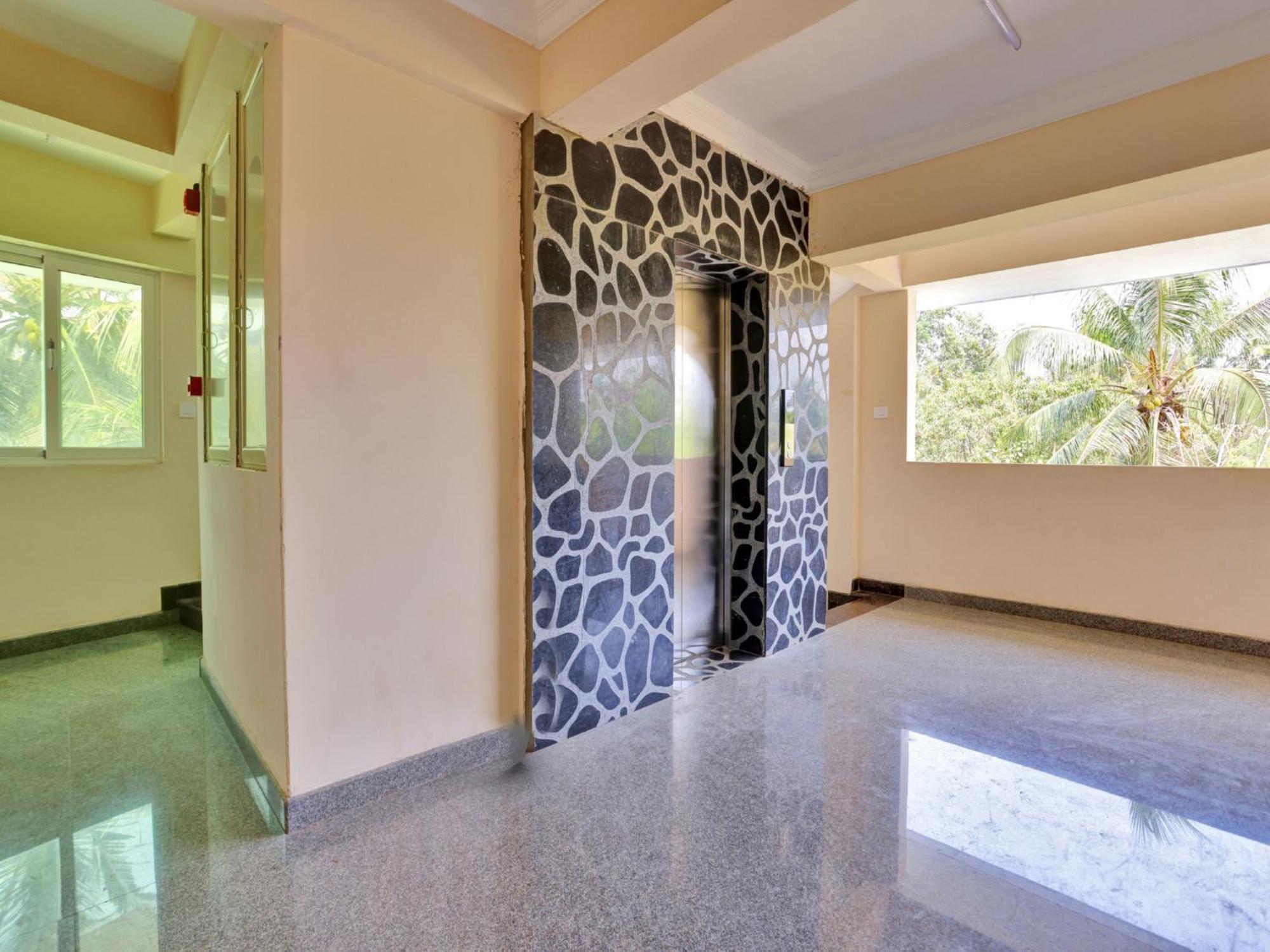 Family Castle Hotel Thiruvananthapuram Exterior foto